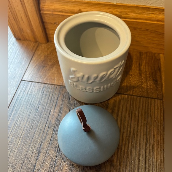 MARY & MARTHA Sugar & Creamer Set - Picture 7 of 10